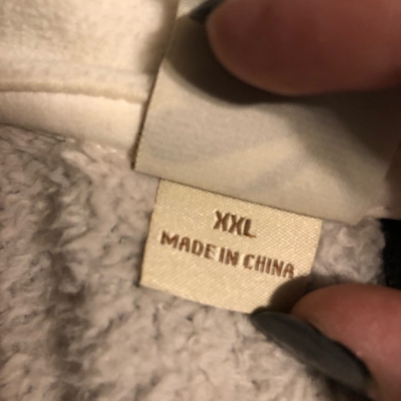 Cute vest - Picture 2 of 4